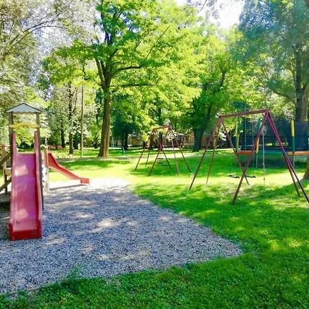 Campsite Oh! Campings- Le Lion Ardeche *